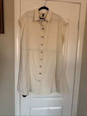 Universal Thread Cream Button-Front Shirt Dress